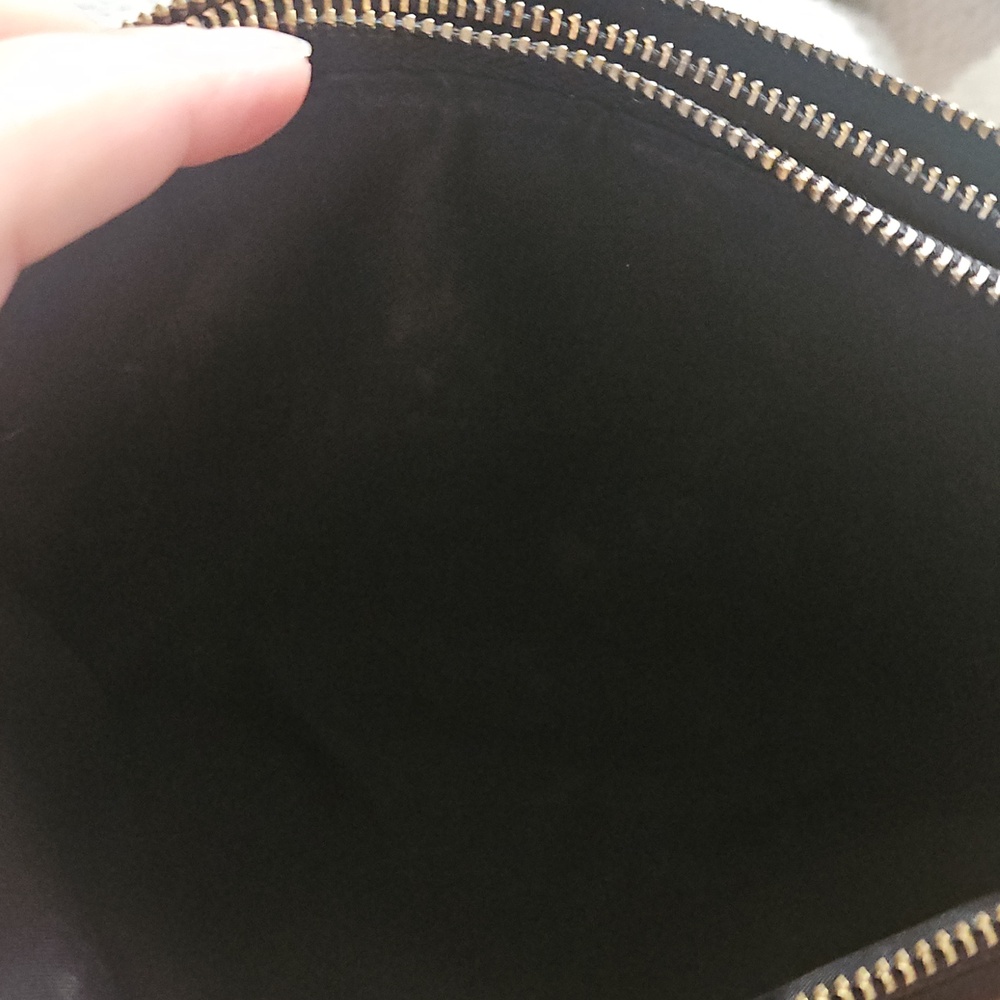lululemon athletica Black Zip Wristlet - Picture 4 of 4